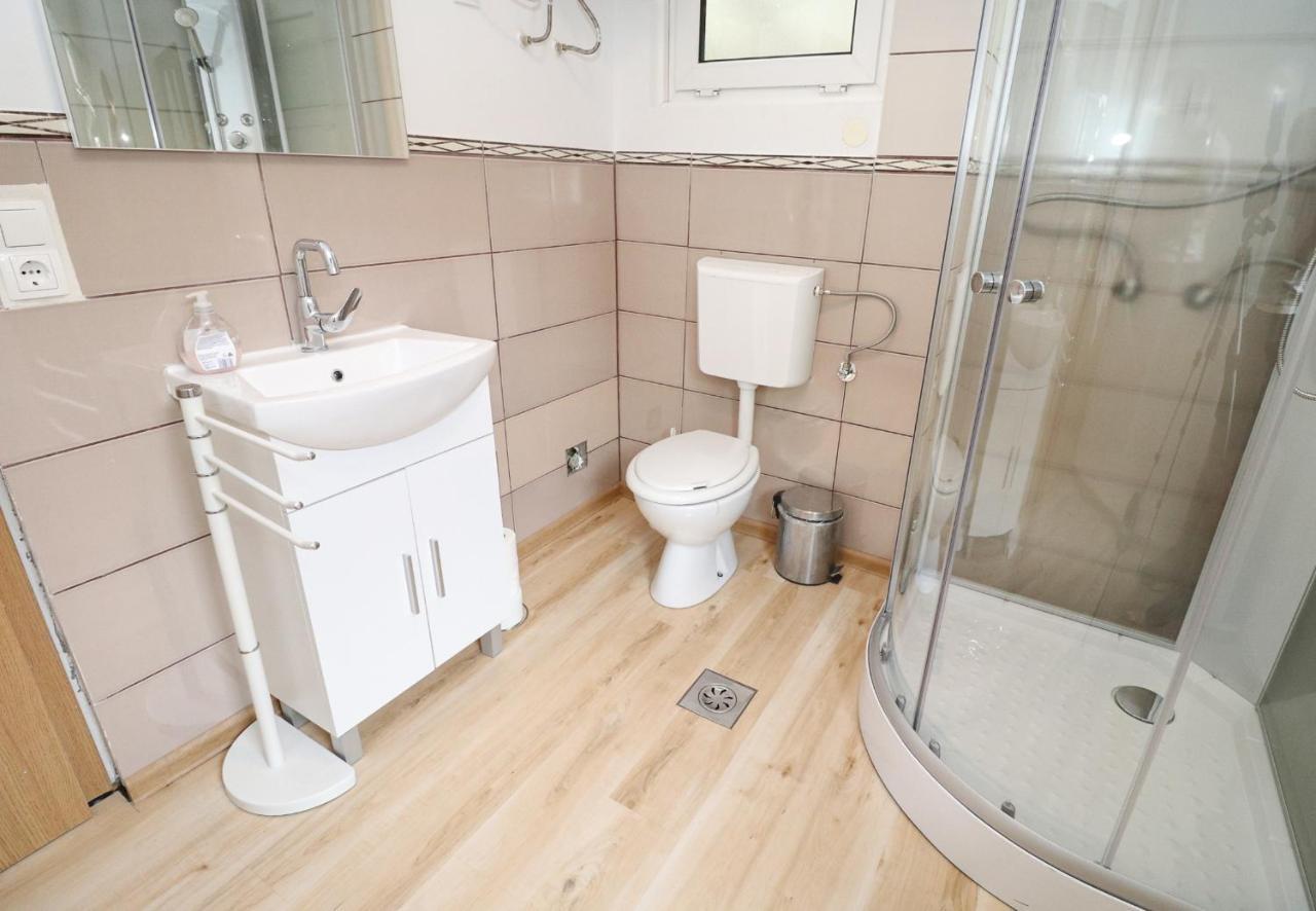 Aqualuna Olimia Vacation Home พอดเชเทอร์เทค ภายนอก รูปภาพ